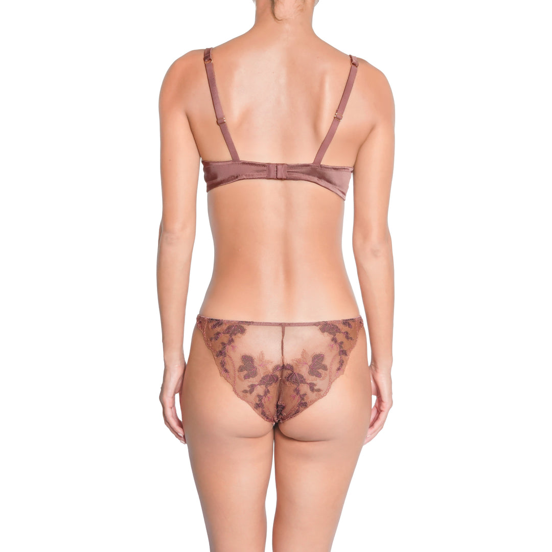Huit Prestige Poeme Brief