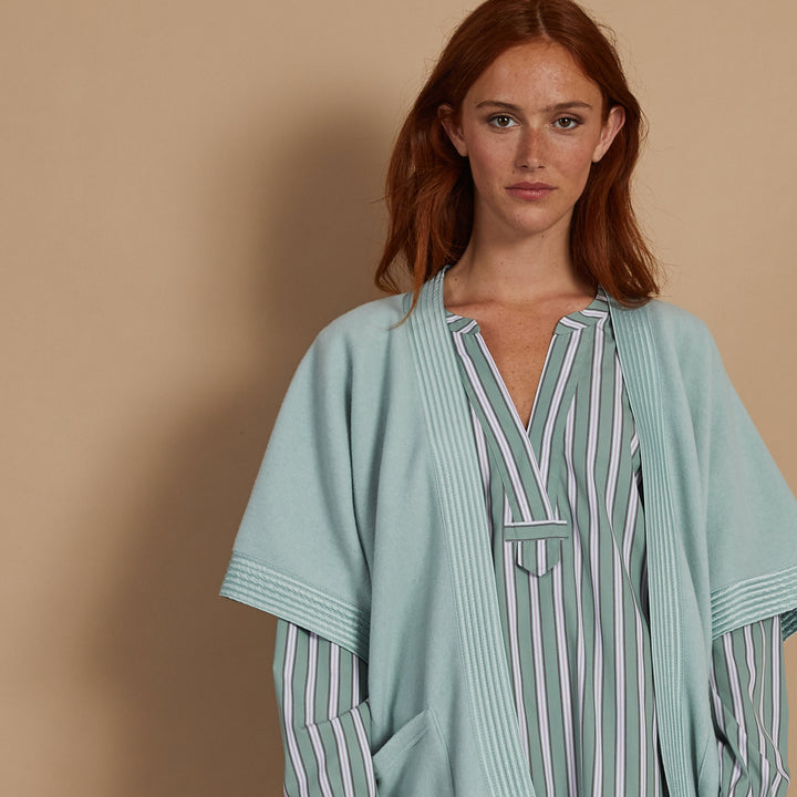 Yves Deloreme Poncho-addictionnouvellelingerie.com